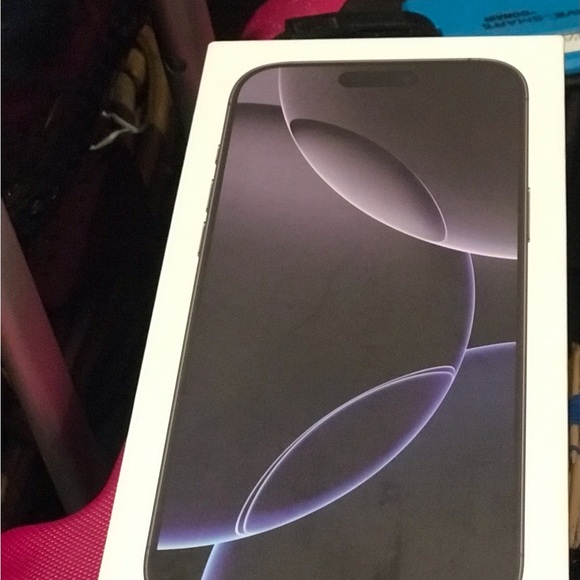 Apple Black Smartphone with Stunning Display and Elegant Design